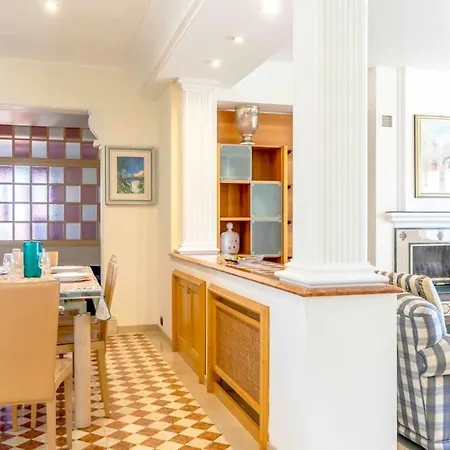 Luxury Palace Attico Vista Mare E Torre Cabrera شقة