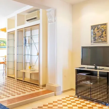 Luxury Palace Attico Vista Mare E Torre Cabrera * بوزالو