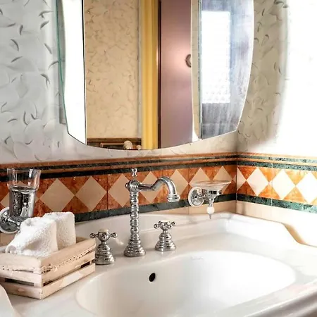 דירה Luxury Palace Attico Vista Mare E Torre Cabrera